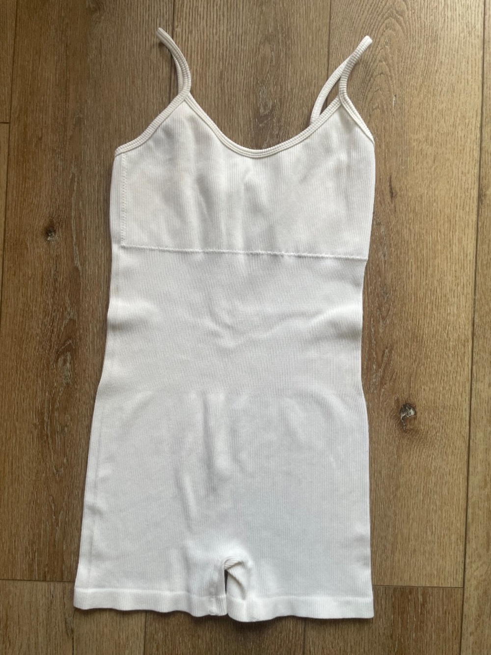 ANWND  White Romper Size M/L